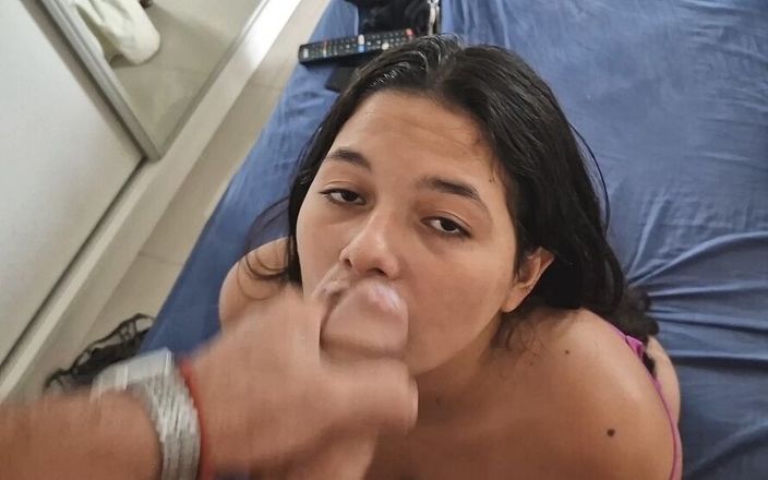 Sasha sweet: 18 anos morena cigana chupando pau e terminando no rosto