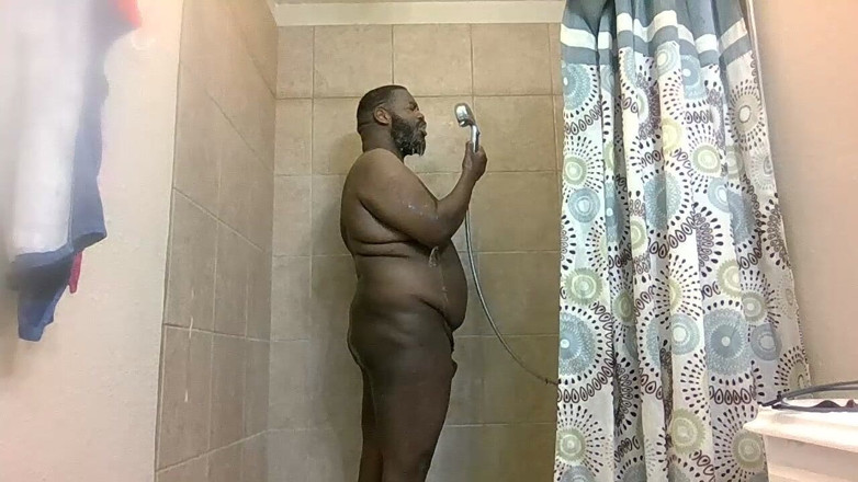 bigblacktxchub: Morning Shower Super Clean