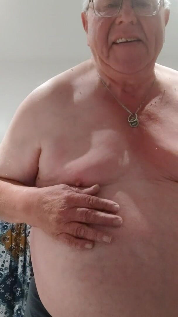 Karlchengeil: Agonizing beating on titd