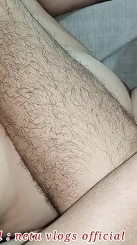 Desi netu sục cu cho tôi trước, sau đó tôi đụ cô ấy trong đít trong kiểu chó
