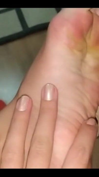Gold Nails