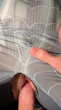 wytrysk w Spider Woman