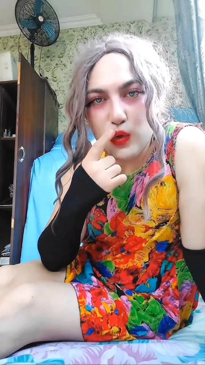 Kitty_Cross: Moje krzywe mówią głośniej niż słowa