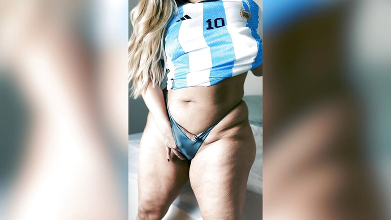 Suny Lune: Celebrando la vittoria della Coppa del mondo con il culo...