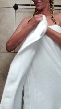 Busty MILF