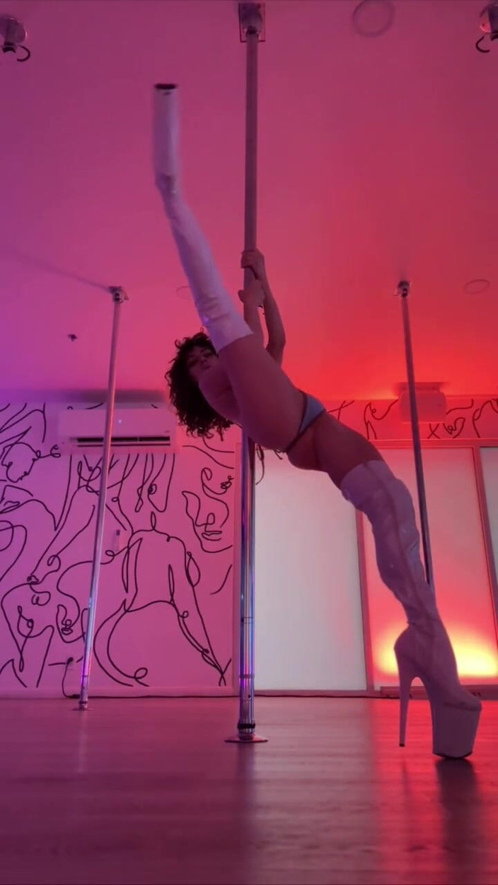 SavvyStar: Dans la bară