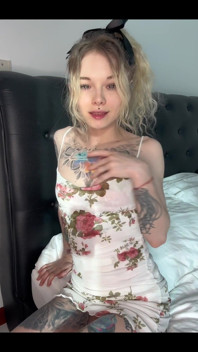 Could You Eat Me Please if I Spread My Legs