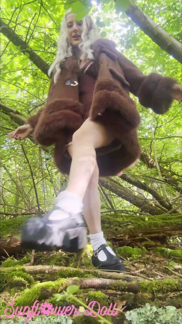 Sunflower Doll: Quick Woodland Piss
