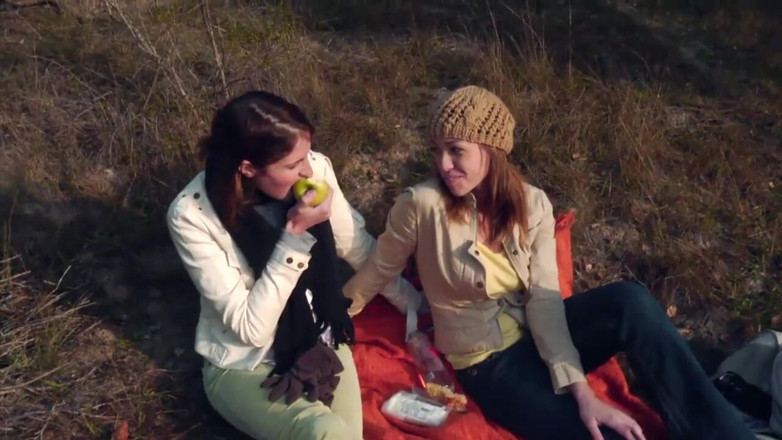 Lesbian Illusion: Gode ceinture (film complet)