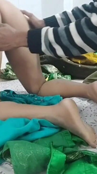 계모를 따먹고 애널을 처음으로 따먹히는 의붓아들
