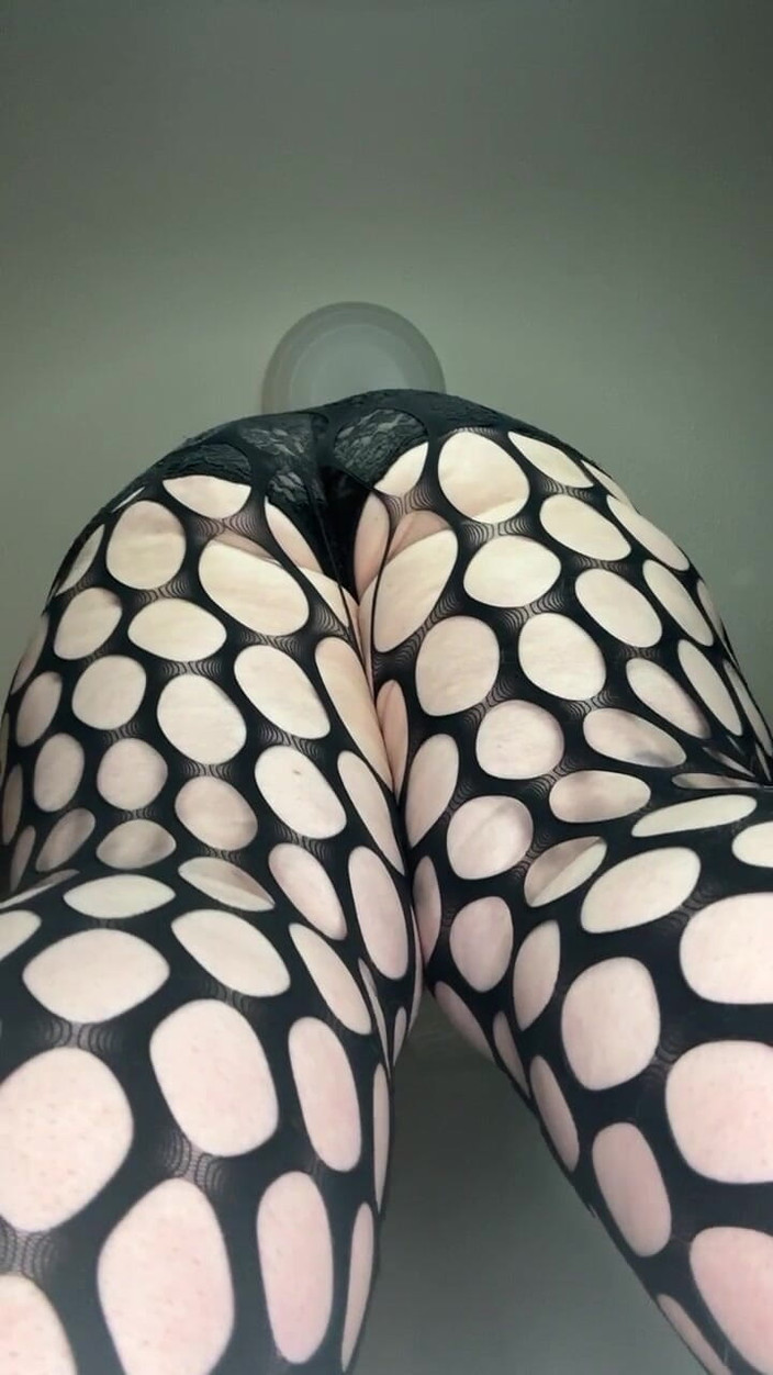 BellaBlast: Echte vrouw vertrapt bbw-overheersing je pov