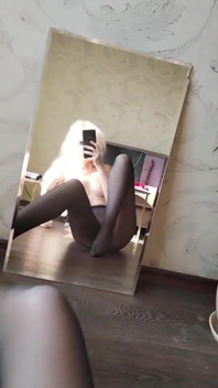 Țâțe cur pizdă Elza Kom foarte sexy dulce