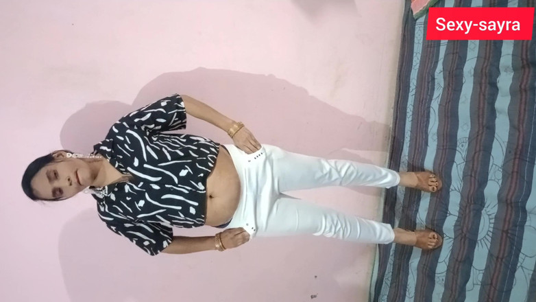 Sexy-sayra: Sayra pamer pantat dan memek aduhainya dengan ganas