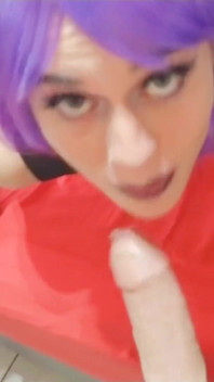 Cosplay, gorge profonde, sodomie et baise la chatte, avalage de sperme