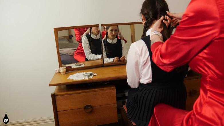 Good Giirl Mila Maeve: La matrigna sorprende la studentessa del college mila al suo...