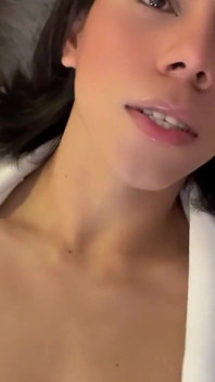 Sono solo in casa mia amore, chi vieni a scoparmi con me?