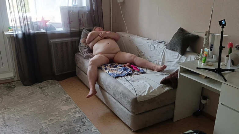 Zona901: Insatiable Girlfriend Masturbates Her Pussy at Any Free Time