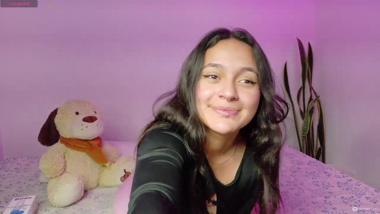 Emilyn Grifs: Я Покорная Девушка, Которая Хочет, Чтобы Ее Трахали И Контролировали.