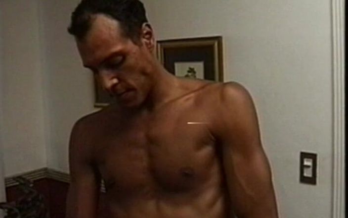 Gay 90's Vintage Porn: Acțiune cu împingere masculină de foc # 2