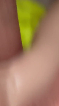 J’aurais aimé avoir une bite comme ça pour sucer souhait je pourrais atteindre la mienne
