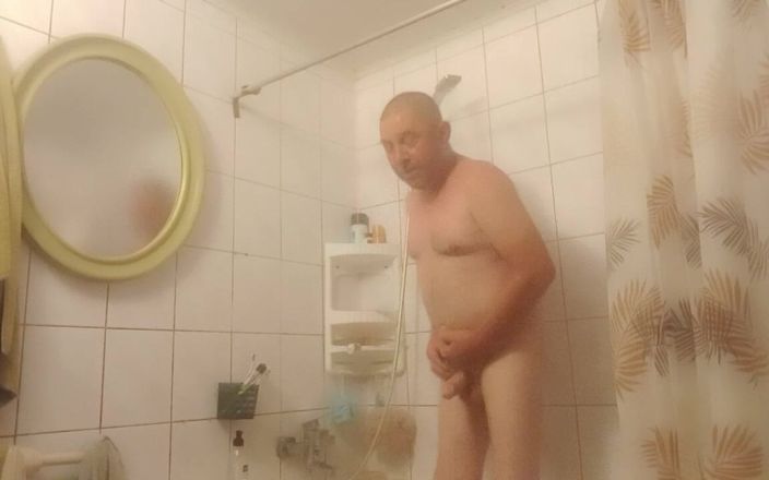 rastyo75: 在淋浴放松
