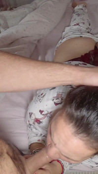 Meine heiße ehefrau will, dass ich ihre muschi mit sperma fülle und dann das sperma von ihrer muschi lecke