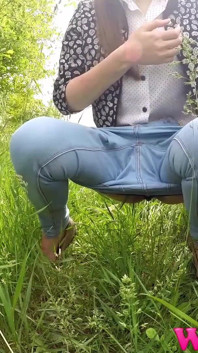 Full Bladder Skinny Brunette Pissing in the Woods in the Tall Grass