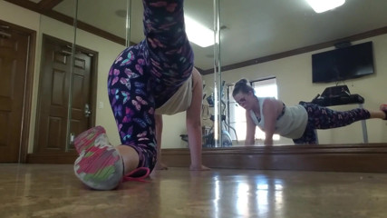 Tropical Lust: Come workout with Kendra
