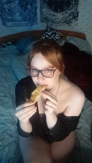 Denise Levi: Essere sexy e mangiare la pizza