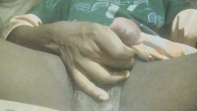 Desiboy70: 2 힌디어 인도 비디오 혼자 소년 집에 있는 마스터바