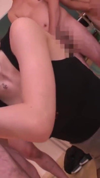 渴望鸡巴的诱惑 - 10个男人成为她的猎物 - 第4部分