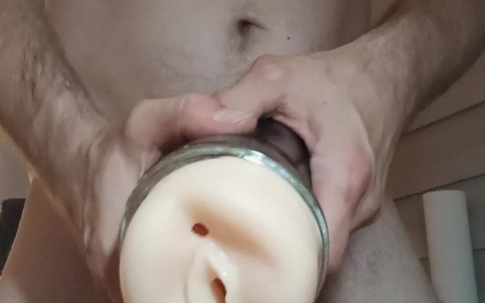 Dikk Richards: Big and Huge Cock Masturbates in His Bedroom