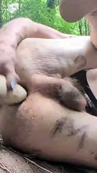 Heather se šuká klackem jako robertek