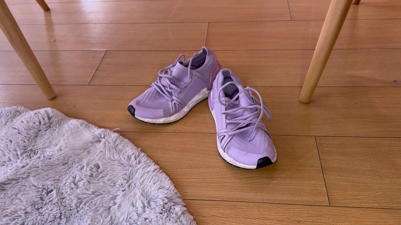 scarlettandc: Compilatie van meisjes die hun voeten aanbidden