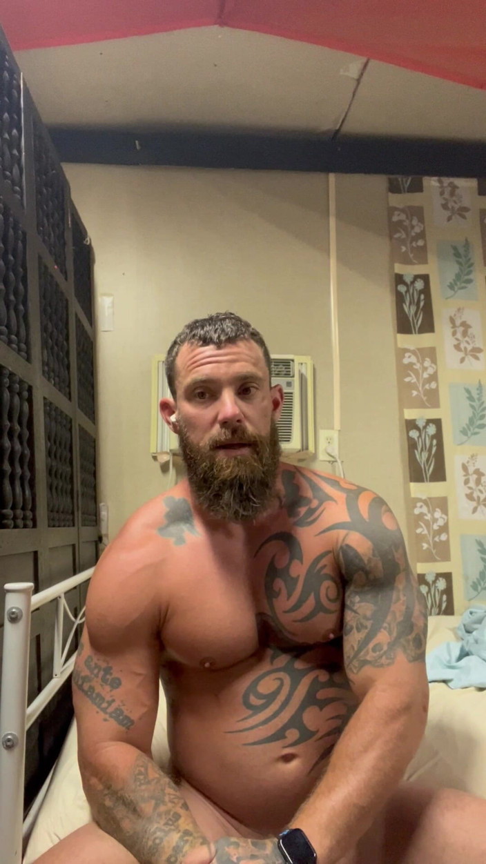 Viking solo: Mângâieri și flexii după muncă