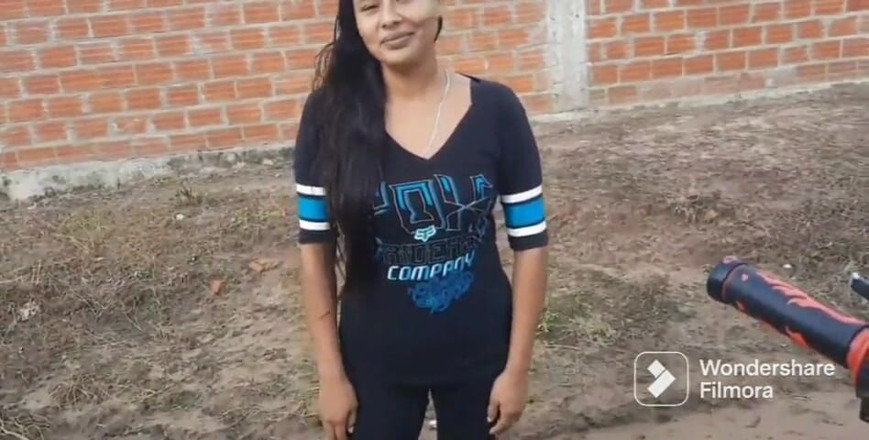 Karely Ruiz: Une jeune salope se fait prendre dans la rue, se...