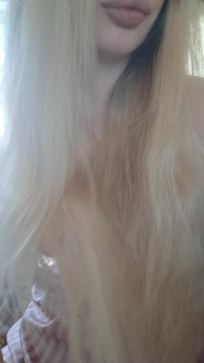 Elza Kom Ass Worship