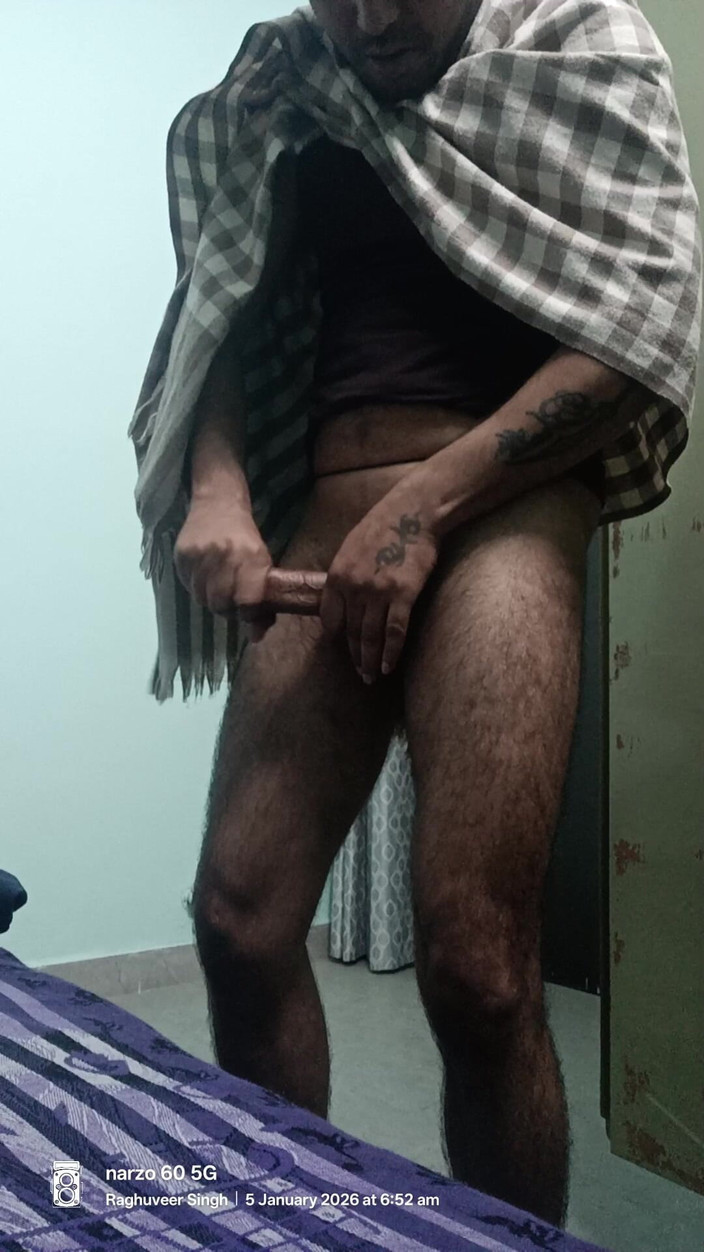 Rajasthani-old-lover: Indický desi muž si užívá s nevlastním otcem a policistou...