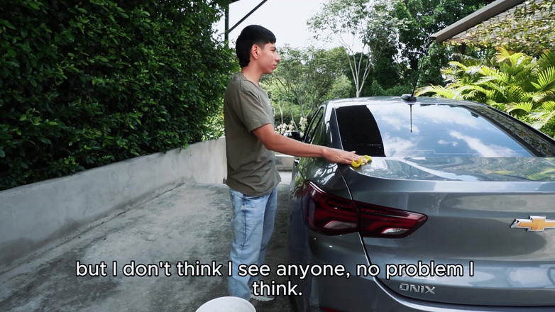 estebangamboa: 上司の車を洗った後、彼女とセックスした