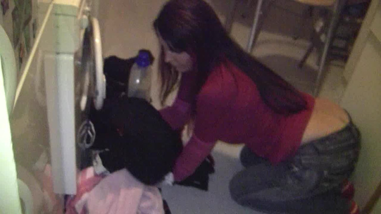 Aische Pervers: ปากกับสาวร่านในครัว