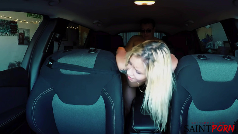 SaintPorn: Marsha May's Grote Tieten Stuiteren Terwijl Jerry Haar Harige Poesje...