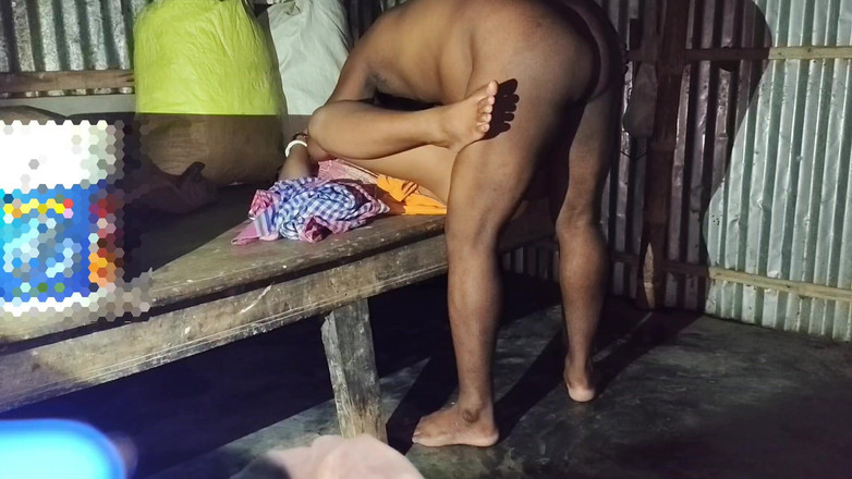Dogrupali69: Mia zia e mio marito si divertono con il sesso