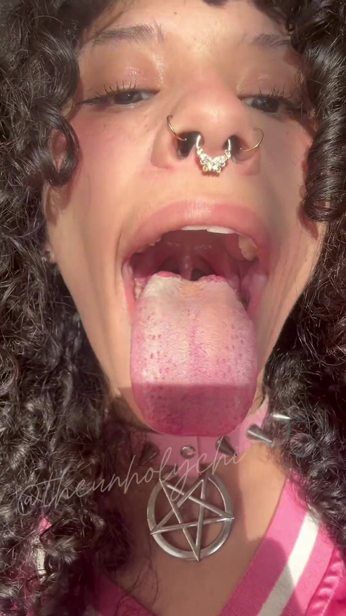theunholychi: Sborro su di me parolacce joi