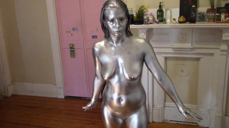 Quinn brooks: Fetish Turns to Real Life Freeze Doll