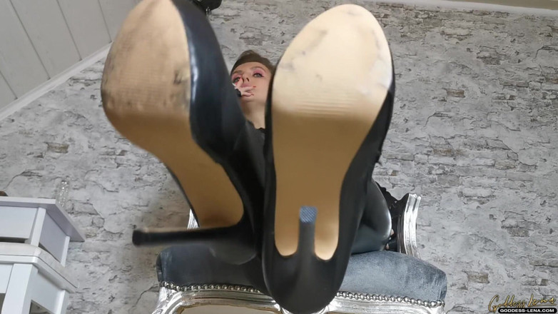 Goddess Lena: Overknees untuk cuckold