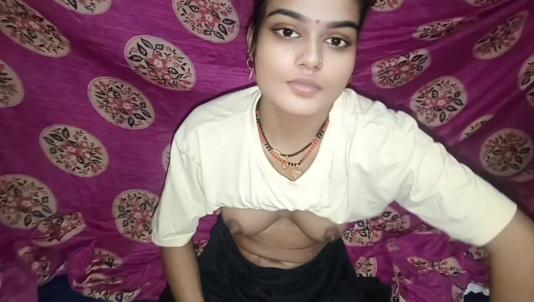 RAKP355: デジ・ソフトコアの胸を見せる