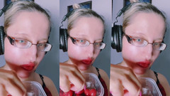 FinDom Goaldigger: Asmr Strawberry Eating - Asmr, Ochelari, Gianess, ruj, buze mari, Mough,...