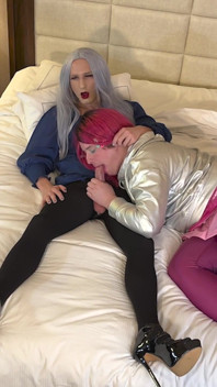 Wspaniała bogini Femboy dostaje obciąganie od Trans Kelsey Masters - Kompilacja 1