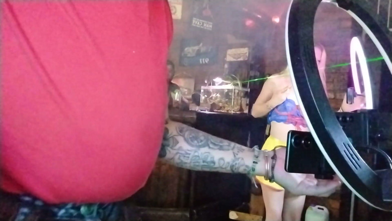 Bigjoefuckalott: Naughty Blond