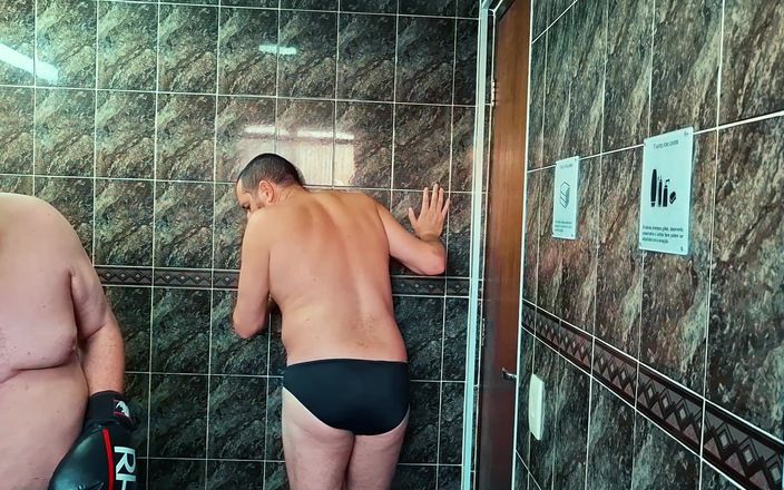 Combat and fetish: De soldaat vindt de werkman (jobber Lose)